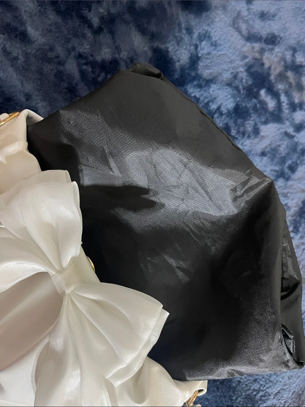 N/A white bow